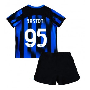 Inter Milan Alessandro Bastoni #95 Hemmakläder Barn 2023-24 Kortärmad (+ Korta byxor)